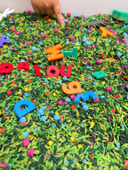 Mix sensorial con objetos 3D — Letras coloridas